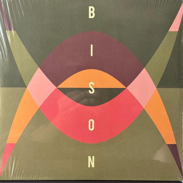 Bison (4) - Travellers