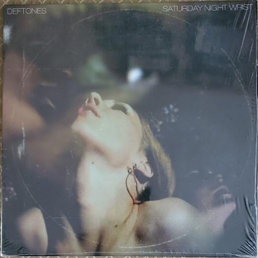 Deftones - Saturday Night Wrist