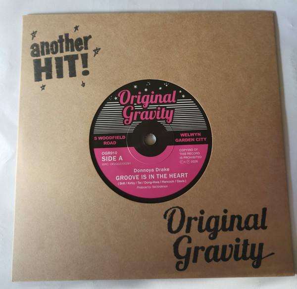 Donnoya Drake - Groove Is In The Heart