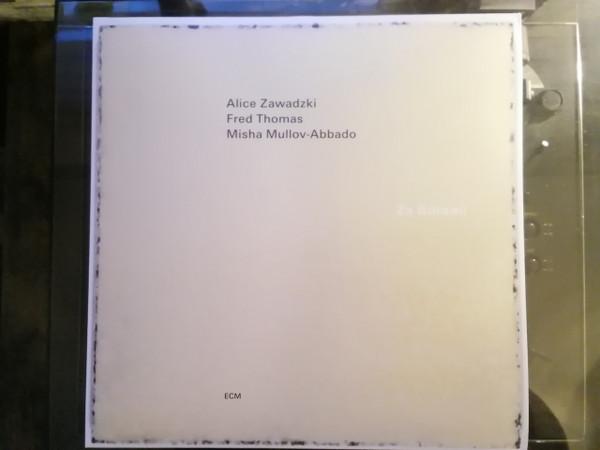 Fred Thomas (3), Alice Zawadzki, Misha Mullov-Abbado - Za Gorami
