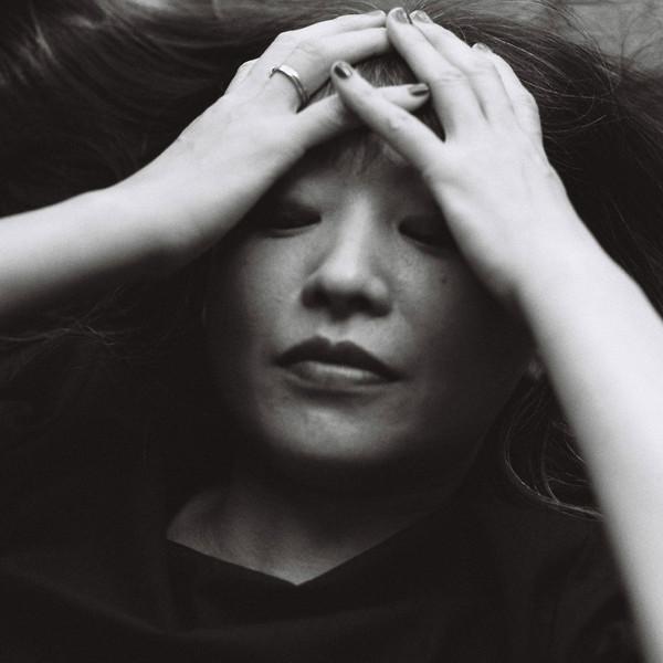 Keiko Higuchi - 垂直な言語 = Vertical Language
