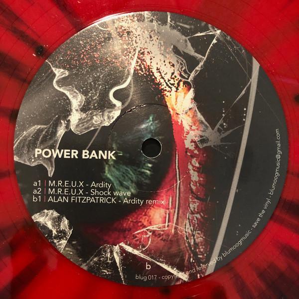 M.R.E.U.X - Power Bank