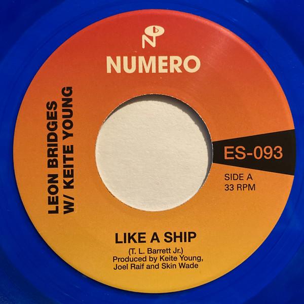 Pastor T. L. Barrett, Keite Young, The Youth For Christ Choir, Leon Bridges - Like A Ship