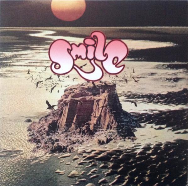 Smile (12) - Phantom Island