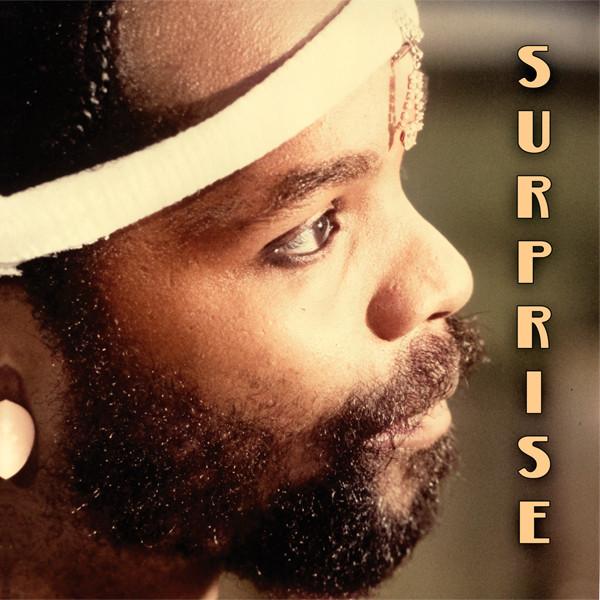 Surprise - Wow / Singin' And Steppin'