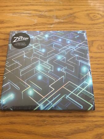 The Zutons - Creeping On The Dancefloor